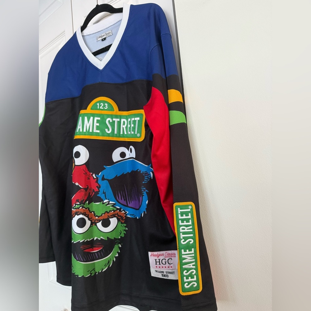 Headgear Classics Sesame Street Hockey Jersey Size XL Elmo Cookie Monster Retro - Picture 6 of 10
